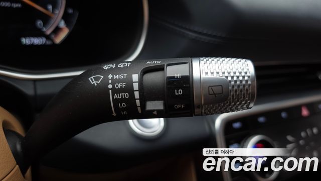 Genesis GV80 2021 — photo 26