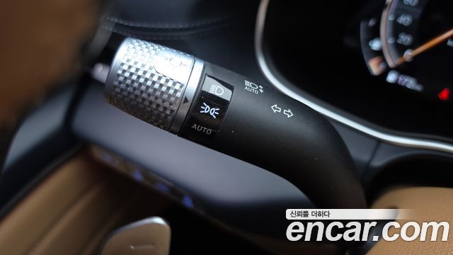Genesis GV80 2021 — photo 28