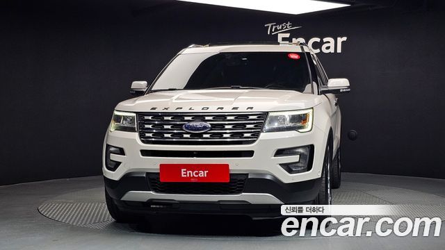 Ford Explorer 2017 — photo 3