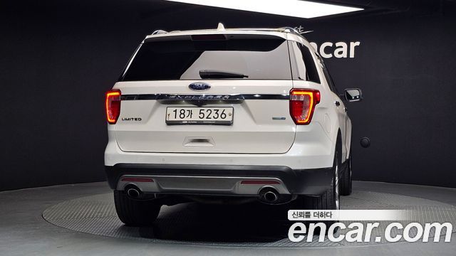 Ford Explorer 2017 — photo 4