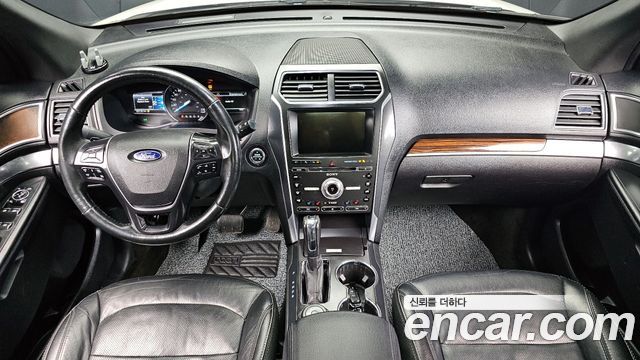 Ford Explorer 2017 — photo 7