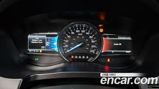 Ford Explorer 2017 — photo 8