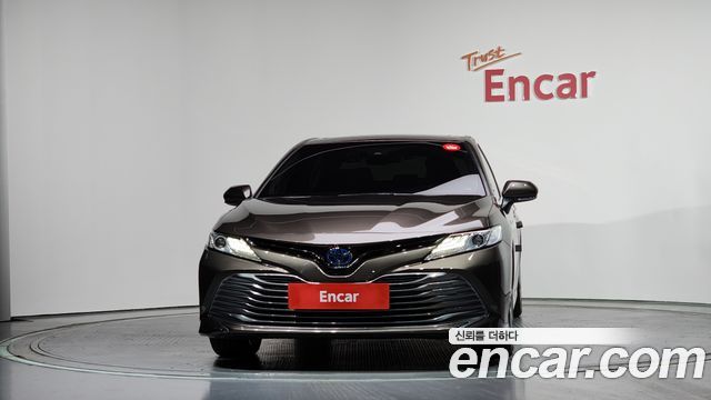 Toyota Camry 2018 — photo 3