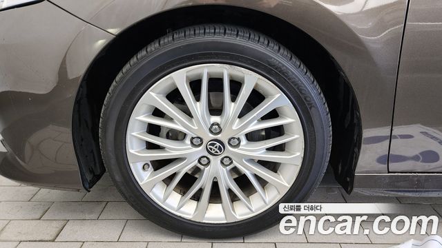 Toyota Camry 2018 — photo 5