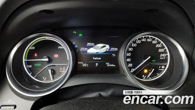 Toyota Camry 2018 — photo 8