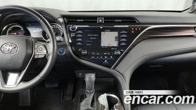 Toyota Camry 2018 — photo 14