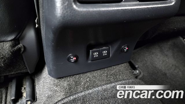 Toyota Camry 2018 — photo 19