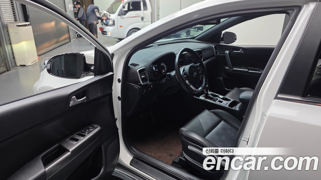 Kia Sportage 2022 — photo 10