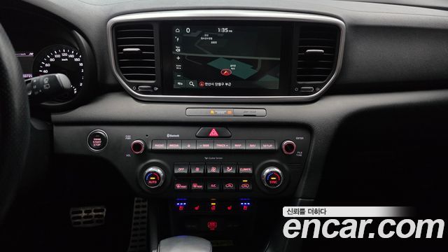 Kia Sportage 2022 — photo 17