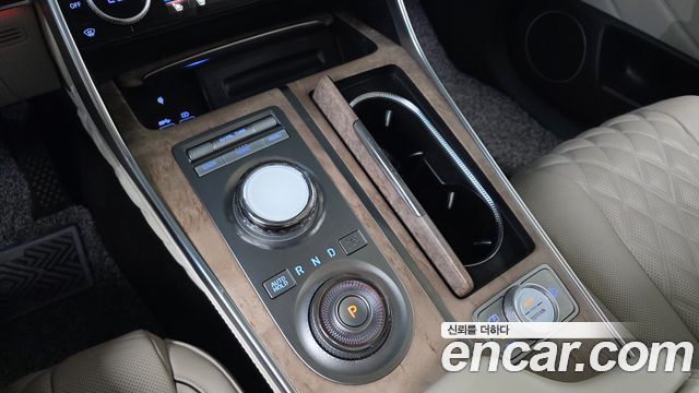 Genesis GV80 2023 — photo 12