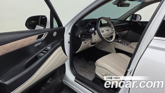 Genesis GV80 2023 — photo 13