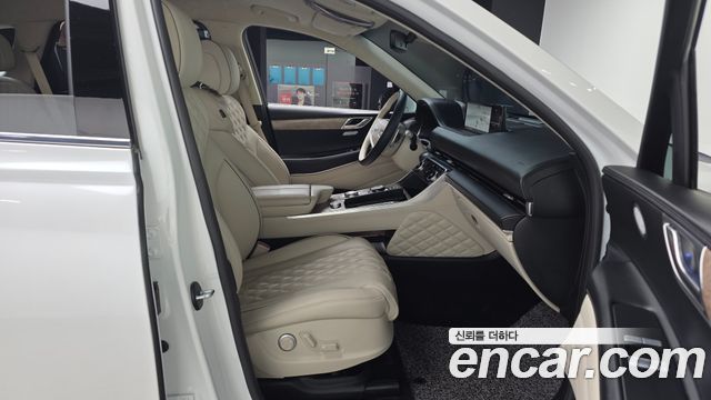 Genesis GV80 2023 — photo 17