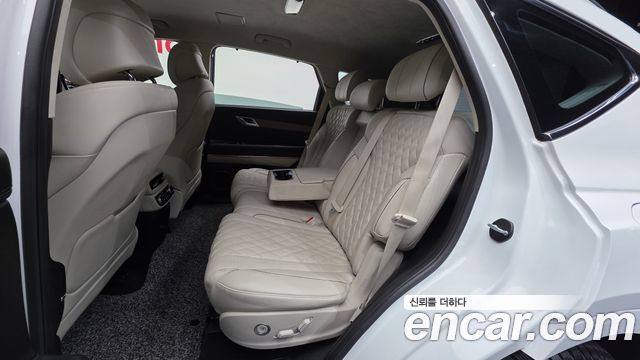 Genesis GV80 2023 — photo 18
