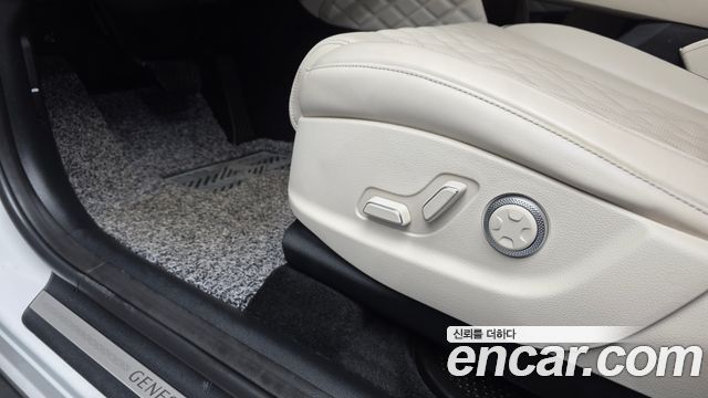 Genesis GV80 2023 — photo 24