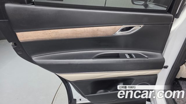 Genesis GV80 2023 — photo 15