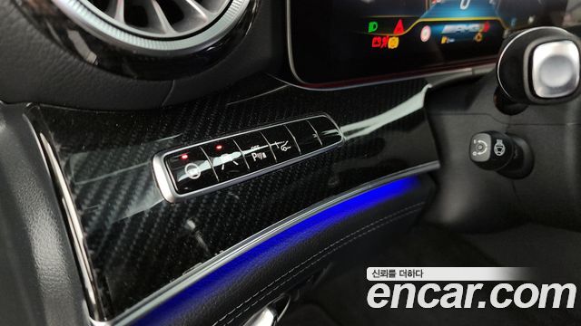 Mercedes-Benz AMG GT 2020 — photo 28