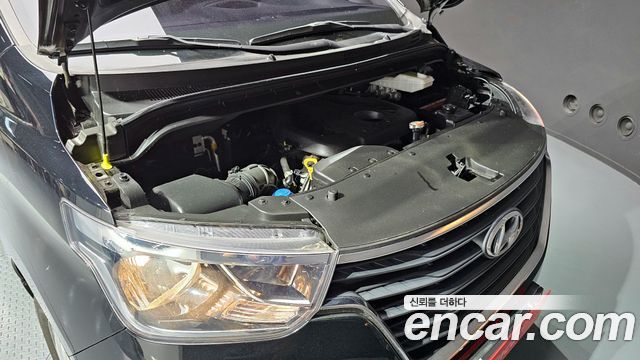 Hyundai Starex 2020 — photo 6