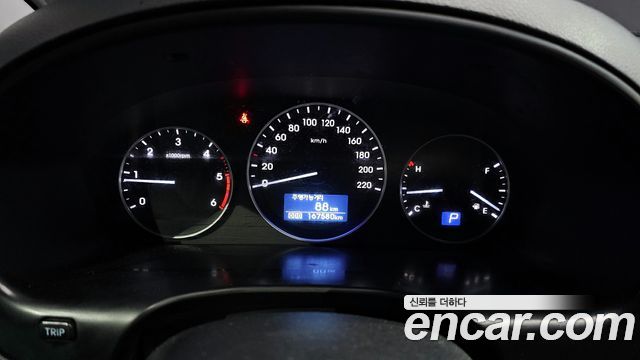 Hyundai Starex 2020 — photo 8