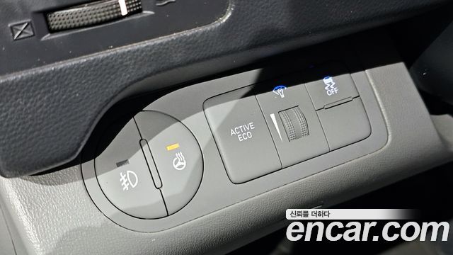 Hyundai Starex 2020 — photo 12