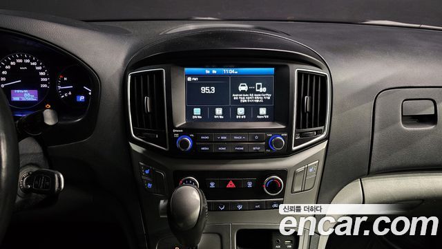 Hyundai Starex 2020 — photo 16