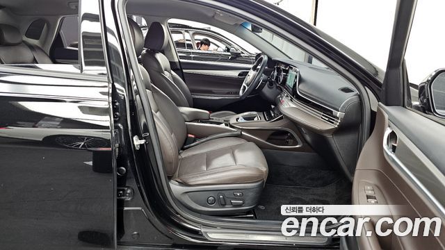 Hyundai Grandeur 2022 — photo 17