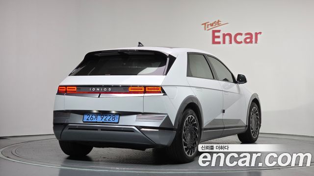 Hyundai Ioniq5 2022 — photo 2