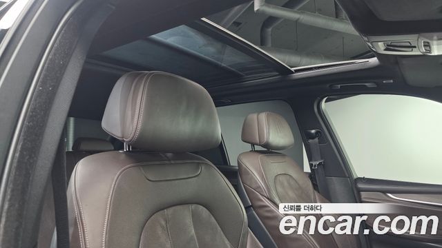 BMW X5 2015 — photo 17