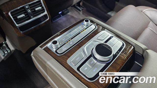 Kia K9 2019 — photo 18