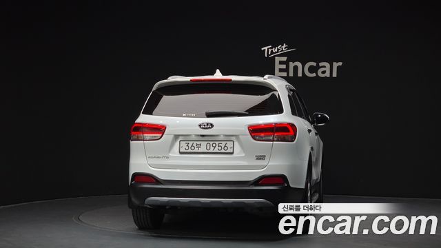 Kia Sorento 2016 — photo 4