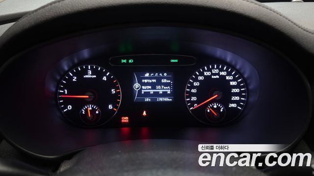 Kia Sorento 2016 — photo 8