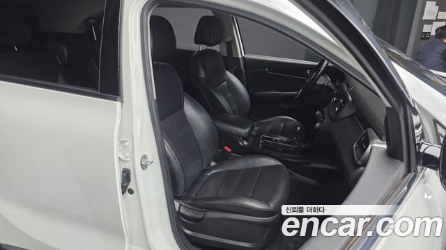 Kia Sorento 2016 — photo 12