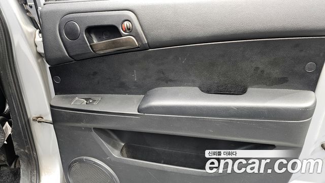 KG Mobility KORANDO 2012 — photo 15
