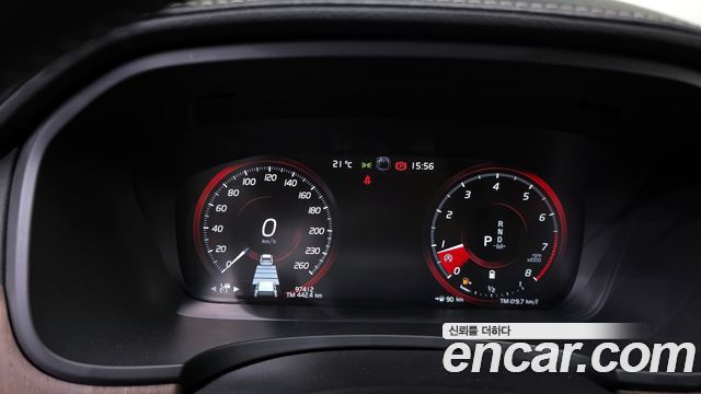 Volvo V90 2021 — photo 11