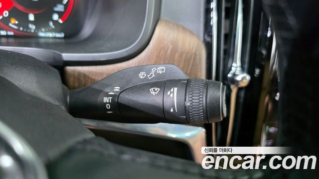 Volvo V90 2021 — photo 27
