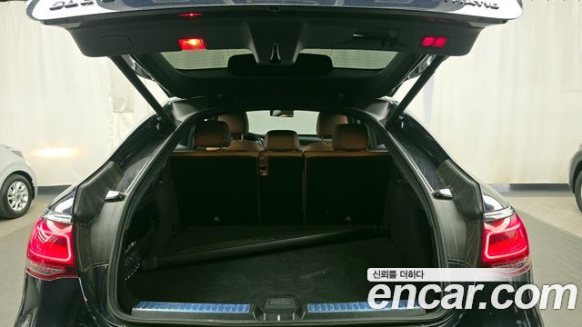 Mercedes-Benz GLC-Class 2022 — photo 20