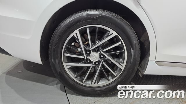 Hyundai Grandeur 2022 — photo 5