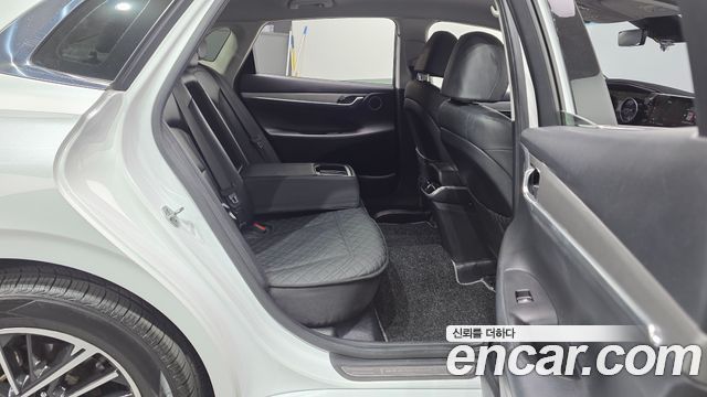 Hyundai Grandeur 2022 — photo 18