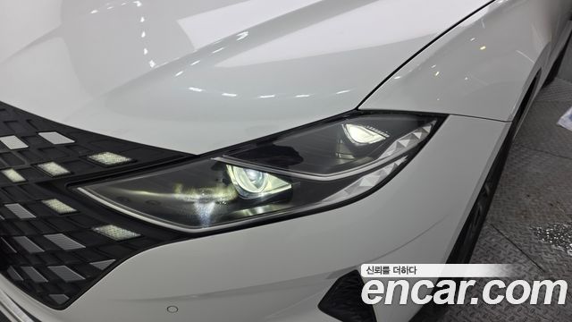 Hyundai Grandeur 2022 — photo 8