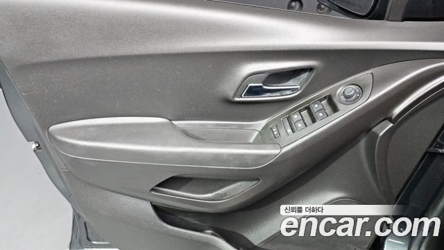 Chevrolet Korea Trax 2018 — photo 14