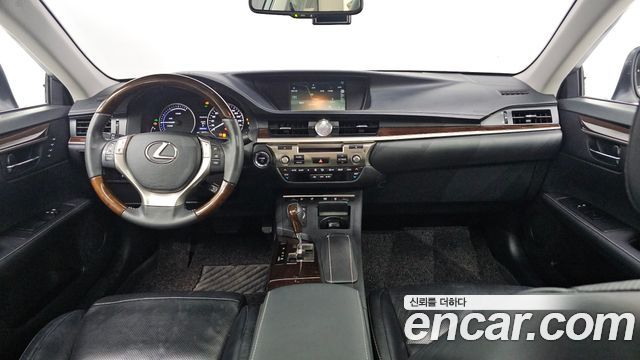 Lexus ES 2014 — photo 7