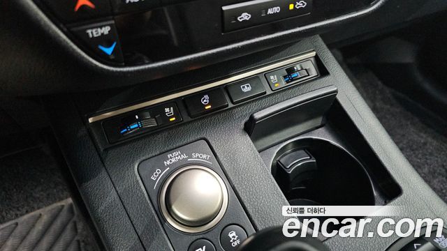 Lexus ES 2014 — photo 14