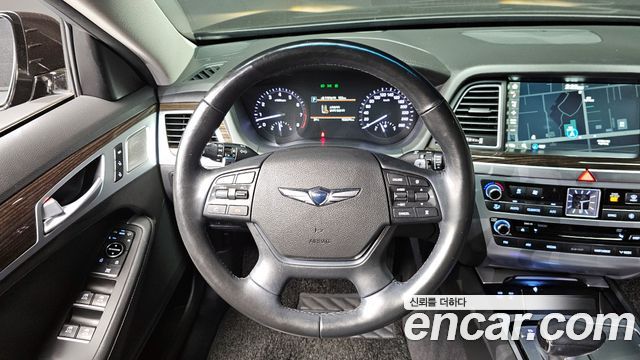 Genesis G80 2018 — photo 13