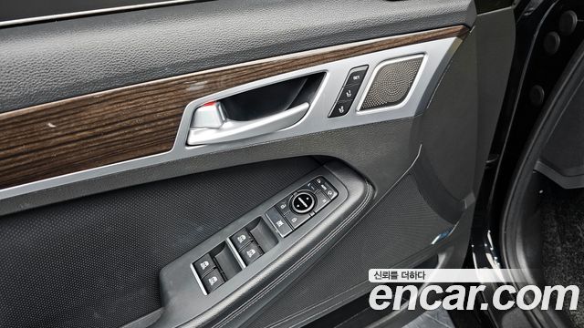 Genesis G80 2018 — photo 15