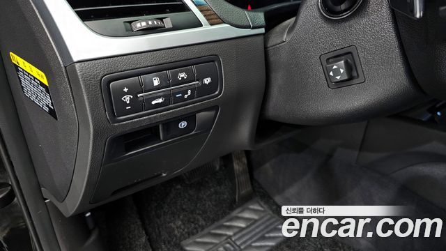 Genesis G80 2018 — photo 20