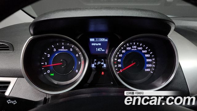 Hyundai AVANTE 2014 — photo 8