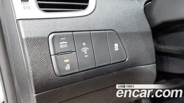 Hyundai AVANTE 2014 — photo 14