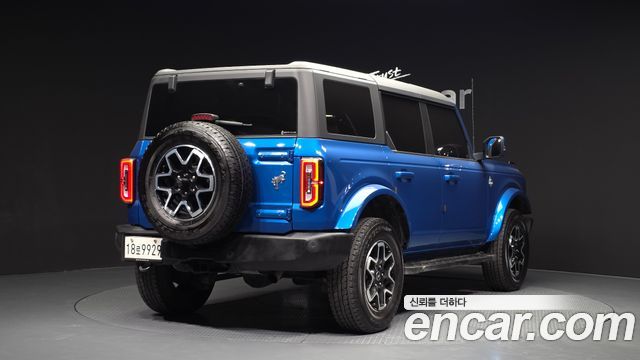 Ford Bronco 2022 — photo 2