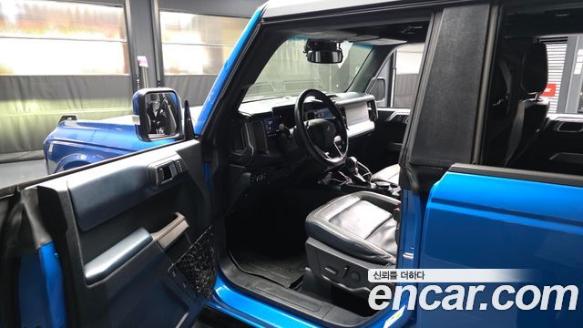 Ford Bronco 2022 — photo 13