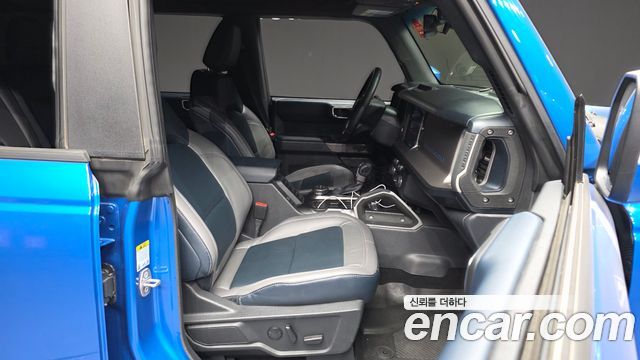 Ford Bronco 2022 — photo 17
