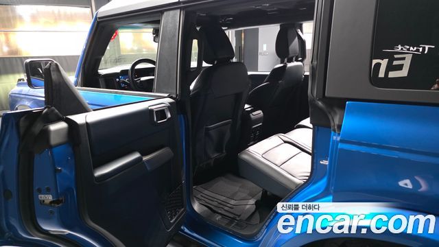 Ford Bronco 2022 — photo 16